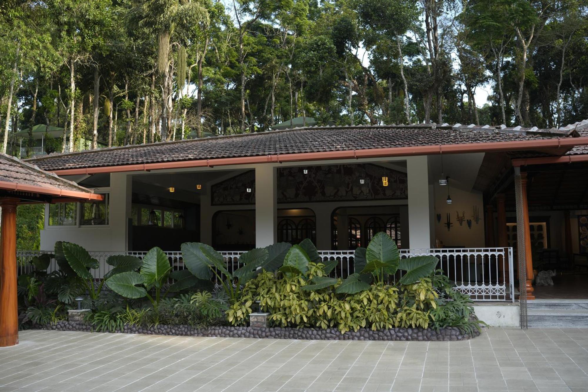 Regenta Resort Sakleshpur Zewnętrze zdjęcie