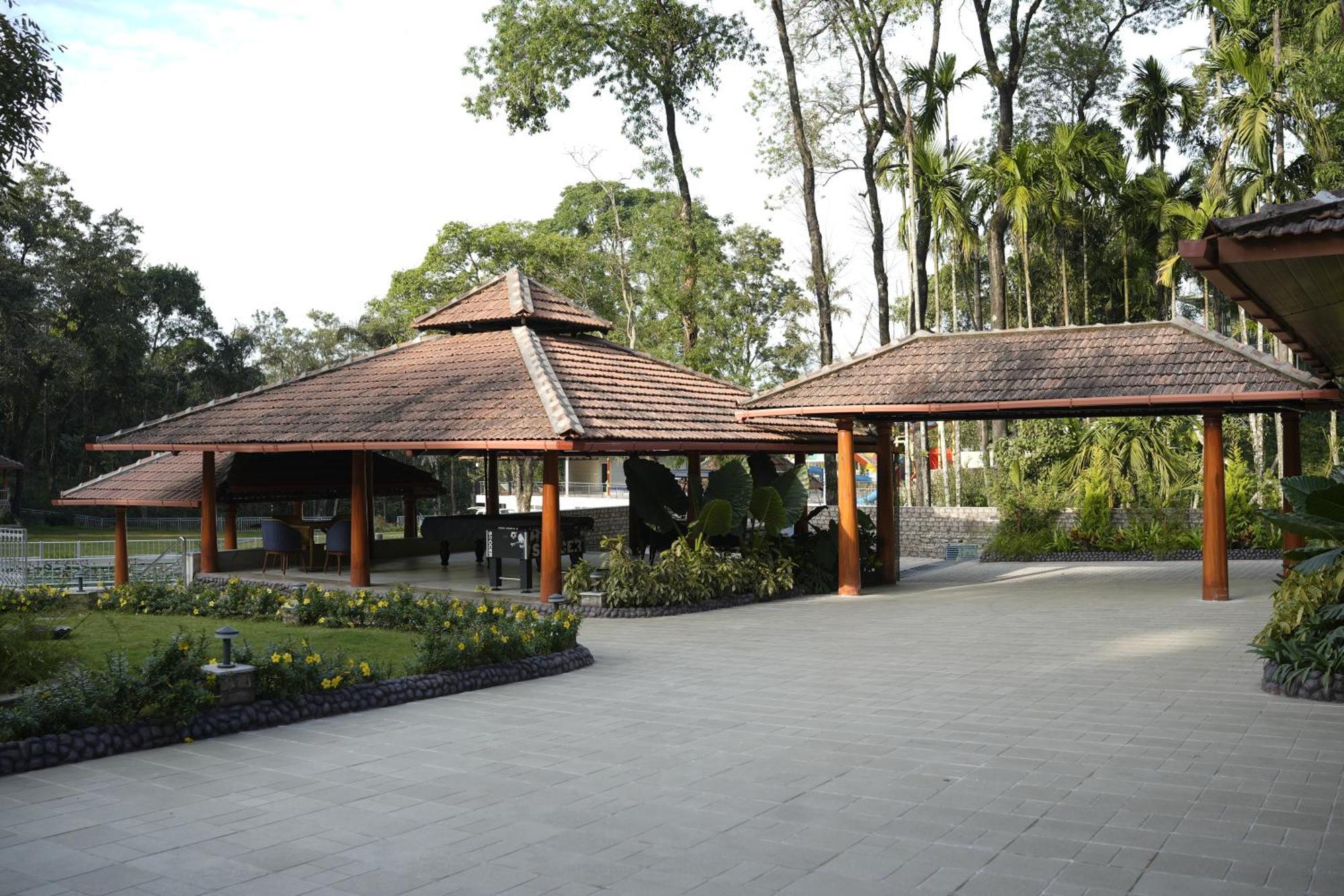 Regenta Resort Sakleshpur Zewnętrze zdjęcie