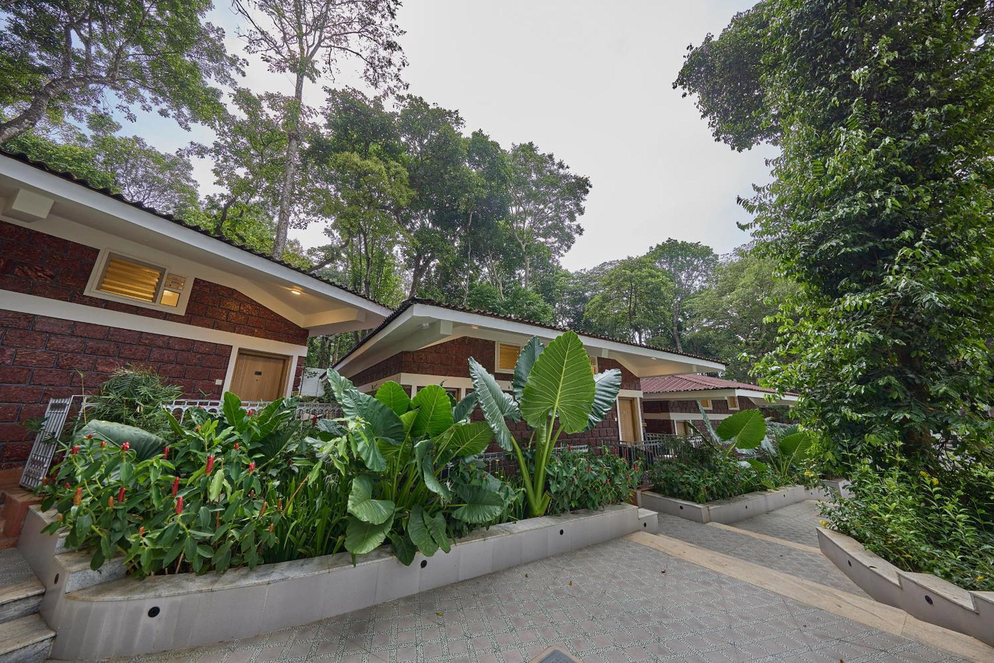 Regenta Resort Sakleshpur Zewnętrze zdjęcie