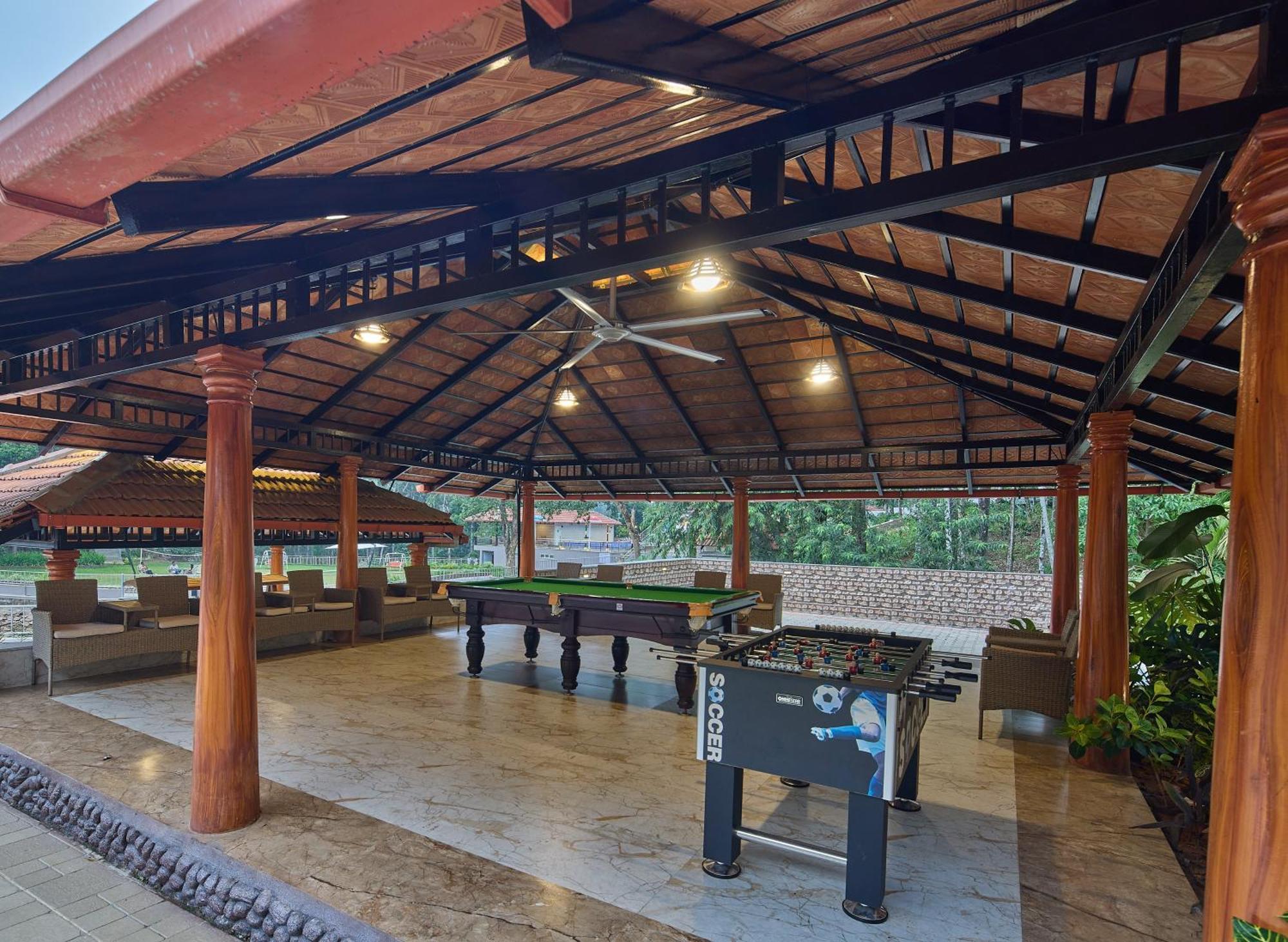 Regenta Resort Sakleshpur Zewnętrze zdjęcie